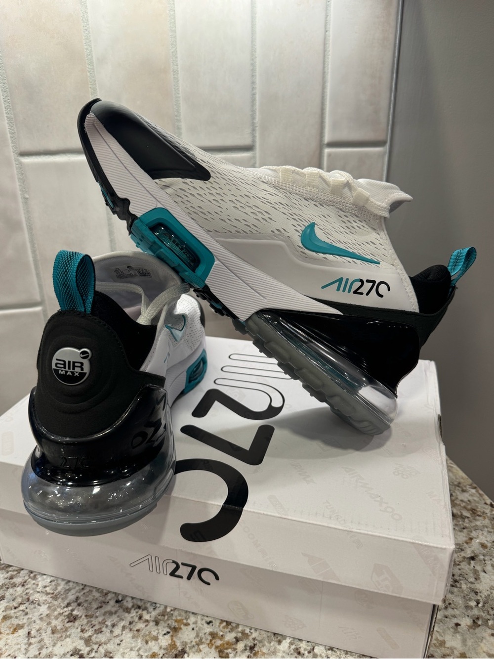 Men’s Nike Air Max 270 Premium - Picture 2 of 5